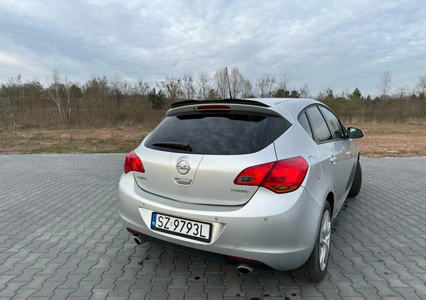 Opel Astra cena 27500 przebieg: 113000, rok produkcji 2010 z Zabrze małe 211